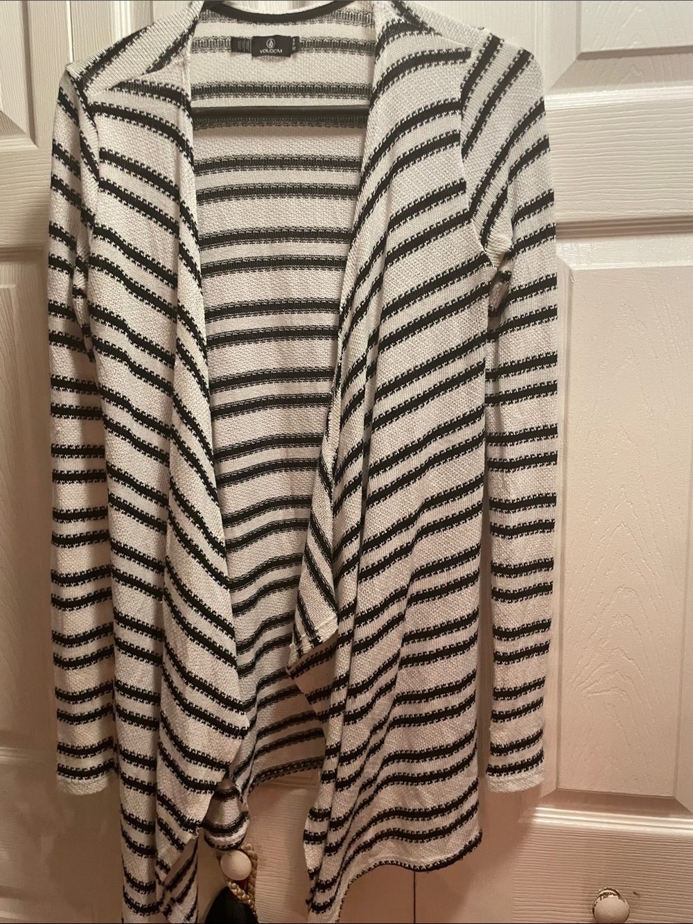 Black & White Striped Open-Front Women’s Sweater Cardigan front is 36 back 30